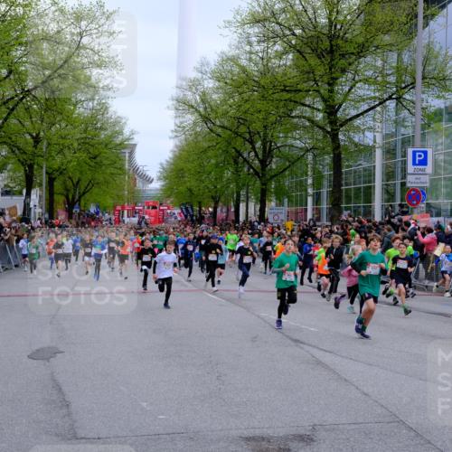 25.04.2026 - Das Zehntel Tim E. http://msf.ph/oto/9572015 25.04.2026 10:30:46 Ziel  meine-sportfotos.de