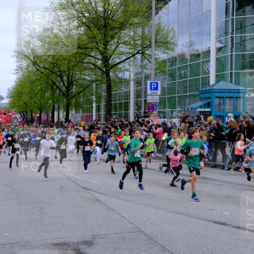 25.04.2026 - Das Zehntel Tim E. http://msf.ph/oto/9572023 25.04.2026 10:30:46 Ziel  meine-sportfotos.de