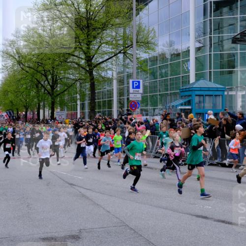 25.04.2026 - Das Zehntel Tim E. http://msf.ph/oto/9572025 25.04.2026 10:30:47 Ziel  meine-sportfotos.de