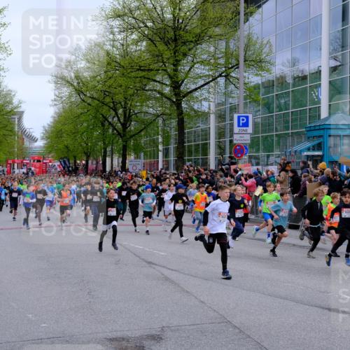 25.04.2026 - Das Zehntel Tim E. http://msf.ph/oto/9572030 25.04.2026 10:30:47 Ziel  meine-sportfotos.de