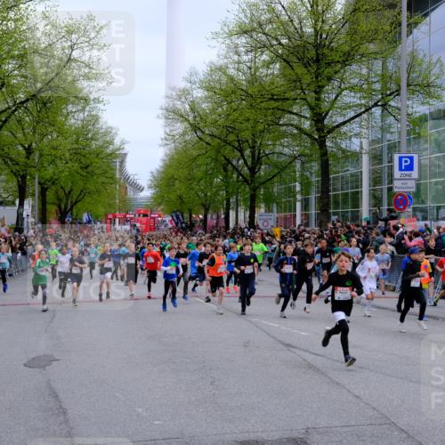 25.04.2026 - Das Zehntel Tim E. http://msf.ph/oto/9572033 25.04.2026 10:30:48 Ziel  meine-sportfotos.de