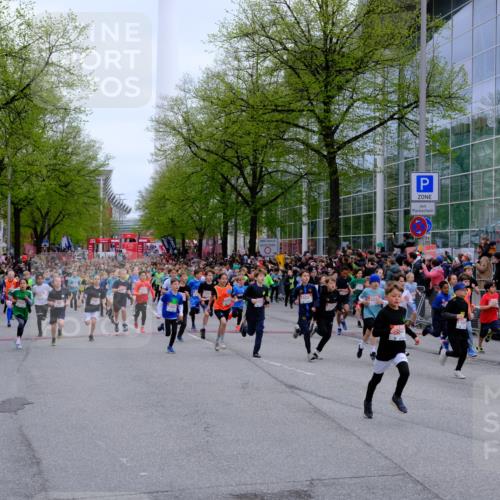 25.04.2026 - Das Zehntel Tim E. http://msf.ph/oto/9572035 25.04.2026 10:30:49 Ziel  meine-sportfotos.de