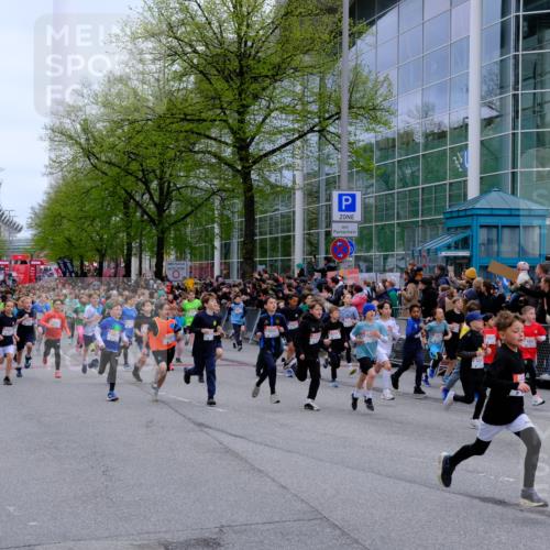 25.04.2026 - Das Zehntel Tim E. http://msf.ph/oto/9572041 25.04.2026 10:30:49 Ziel  meine-sportfotos.de