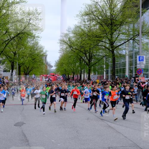 25.04.2026 - Das Zehntel Tim E. http://msf.ph/oto/9572044 25.04.2026 10:30:50 Ziel  meine-sportfotos.de