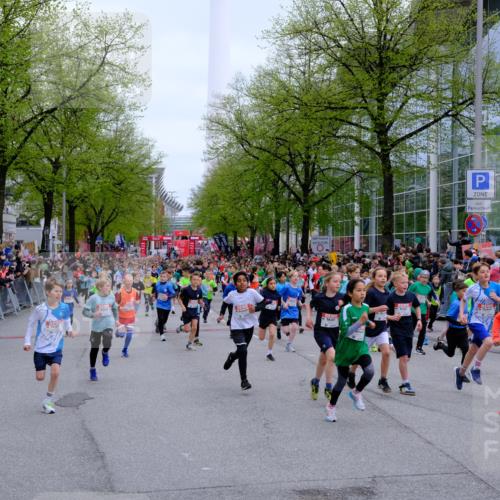 25.04.2026 - Das Zehntel Tim E. http://msf.ph/oto/9572056 25.04.2026 10:30:52 Ziel  meine-sportfotos.de