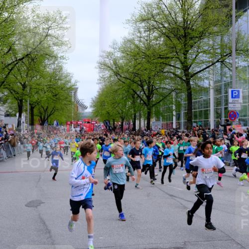 25.04.2026 - Das Zehntel Tim E. http://msf.ph/oto/9572064 25.04.2026 10:30:53 Ziel  meine-sportfotos.de