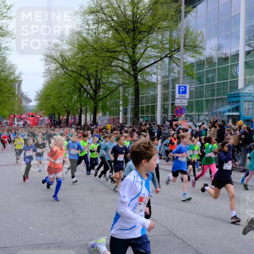 25.04.2026 - Das Zehntel Tim E. http://msf.ph/oto/9572071 25.04.2026 10:30:54 Ziel  meine-sportfotos.de