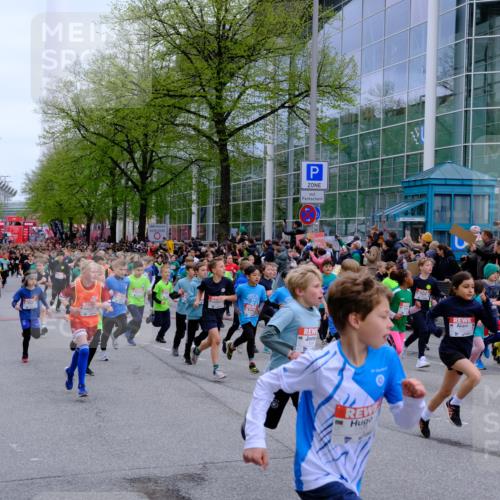 25.04.2026 - Das Zehntel Tim E. http://msf.ph/oto/9572073 25.04.2026 10:30:54 Ziel  meine-sportfotos.de