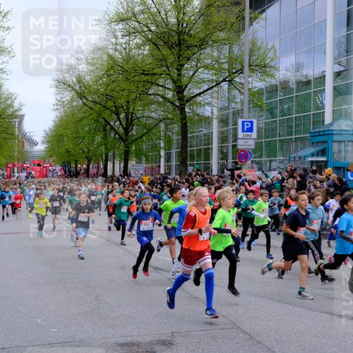 25.04.2026 - Das Zehntel Tim E. http://msf.ph/oto/9572078 25.04.2026 10:30:55 Ziel  meine-sportfotos.de