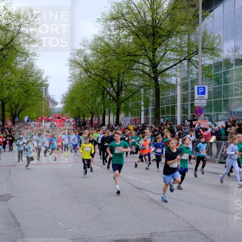 25.04.2026 - Das Zehntel Tim E. http://msf.ph/oto/9572087 25.04.2026 10:30:56 Ziel  meine-sportfotos.de