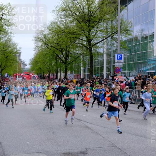 25.04.2026 - Das Zehntel Tim E. http://msf.ph/oto/9572089 25.04.2026 10:30:56 Ziel  meine-sportfotos.de