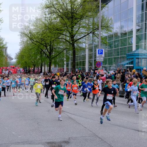 25.04.2026 - Das Zehntel Tim E. http://msf.ph/oto/9572091 25.04.2026 10:30:57 Ziel  meine-sportfotos.de