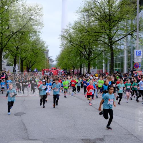 25.04.2026 - Das Zehntel Tim E. http://msf.ph/oto/9572107 25.04.2026 10:31:00 Ziel  meine-sportfotos.de