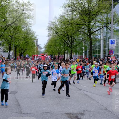 25.04.2026 - Das Zehntel Tim E. http://msf.ph/oto/9572117 25.04.2026 10:31:01 Ziel  meine-sportfotos.de