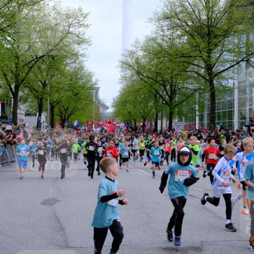 25.04.2026 - Das Zehntel Tim E. http://msf.ph/oto/9572124 25.04.2026 10:31:02 Ziel  meine-sportfotos.de