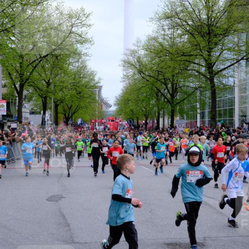 25.04.2026 - Das Zehntel Tim E. http://msf.ph/oto/9572125 25.04.2026 10:31:02 Ziel  meine-sportfotos.de