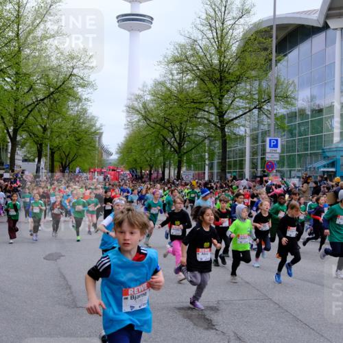 25.04.2026 - Das Zehntel Tim E. http://msf.ph/oto/9572155 25.04.2026 10:31:08 Ziel  meine-sportfotos.de