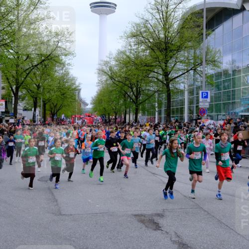 25.04.2026 - Das Zehntel Tim E. http://msf.ph/oto/9572166 25.04.2026 10:31:10 Ziel  meine-sportfotos.de