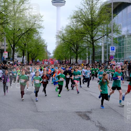 25.04.2026 - Das Zehntel Tim E. http://msf.ph/oto/9572168 25.04.2026 10:31:10 Ziel  meine-sportfotos.de