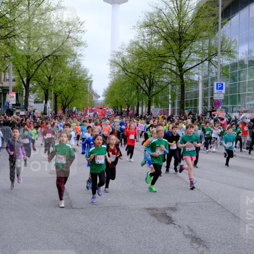 25.04.2026 - Das Zehntel Tim E. http://msf.ph/oto/9572173 25.04.2026 10:31:10 Ziel  meine-sportfotos.de