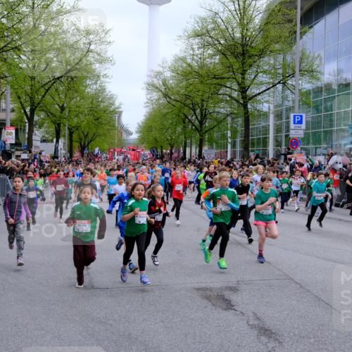 25.04.2026 - Das Zehntel Tim E. http://msf.ph/oto/9572174 25.04.2026 10:31:11 Ziel  meine-sportfotos.de