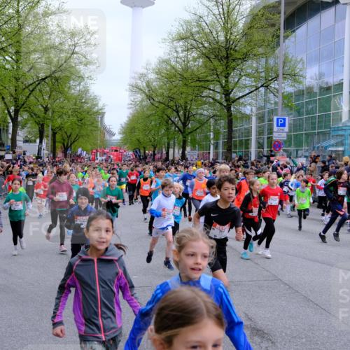 25.04.2026 - Das Zehntel Tim E. http://msf.ph/oto/9572185 25.04.2026 10:31:12 Ziel  meine-sportfotos.de