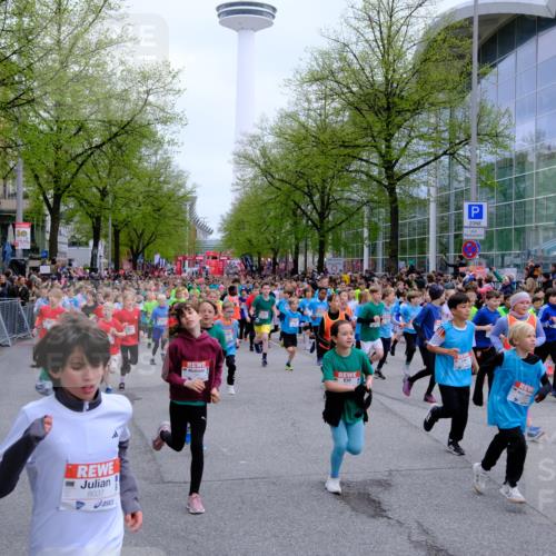 25.04.2026 - Das Zehntel Tim E. http://msf.ph/oto/9572190 25.04.2026 10:31:14 Ziel  meine-sportfotos.de
