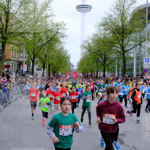 25.04.2026 - Das Zehntel Tim E. http://msf.ph/oto/9572194 25.04.2026 10:31:15 Ziel  meine-sportfotos.de