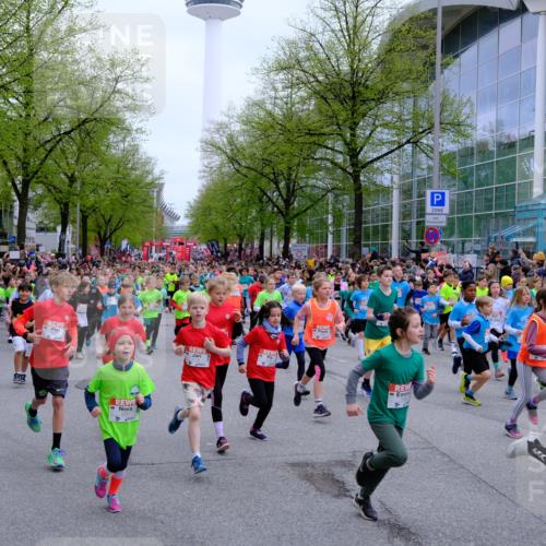 25.04.2026 - Das Zehntel Tim E. http://msf.ph/oto/9572200 25.04.2026 10:31:16 Ziel  meine-sportfotos.de