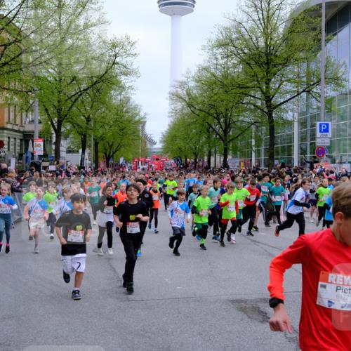 25.04.2026 - Das Zehntel Tim E. http://msf.ph/oto/9572210 25.04.2026 10:31:17 Ziel  meine-sportfotos.de