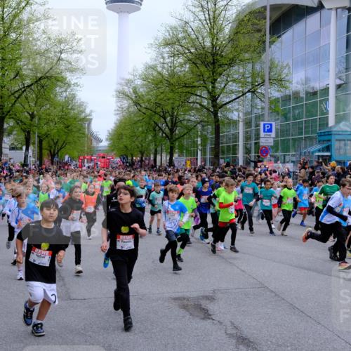 25.04.2026 - Das Zehntel Tim E. http://msf.ph/oto/9572217 25.04.2026 10:31:18 Ziel  meine-sportfotos.de