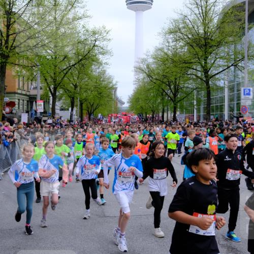 25.04.2026 - Das Zehntel Tim E. http://msf.ph/oto/9572221 25.04.2026 10:31:19 Ziel  meine-sportfotos.de