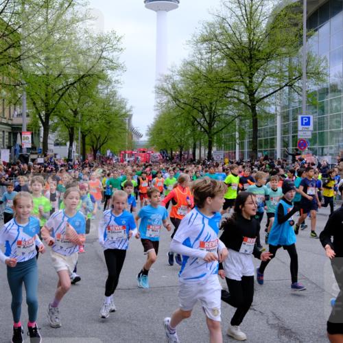 25.04.2026 - Das Zehntel Tim E. http://msf.ph/oto/9572225 25.04.2026 10:31:20 Ziel  meine-sportfotos.de