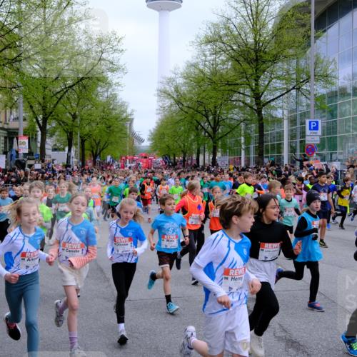 25.04.2026 - Das Zehntel Tim E. http://msf.ph/oto/9572226 25.04.2026 10:31:20 Ziel  meine-sportfotos.de