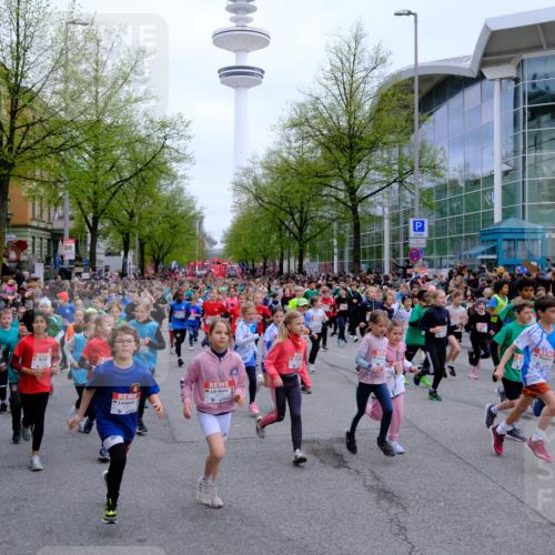 25.04.2026 - Das Zehntel Tim E. http://msf.ph/oto/9572271 25.04.2026 10:31:27 Ziel  meine-sportfotos.de