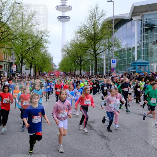 25.04.2026 - Das Zehntel Tim E. http://msf.ph/oto/9572273 25.04.2026 10:31:28 Ziel  meine-sportfotos.de