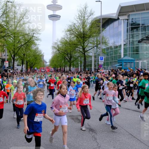 25.04.2026 - Das Zehntel Tim E. http://msf.ph/oto/9572275 25.04.2026 10:31:28 Ziel  meine-sportfotos.de