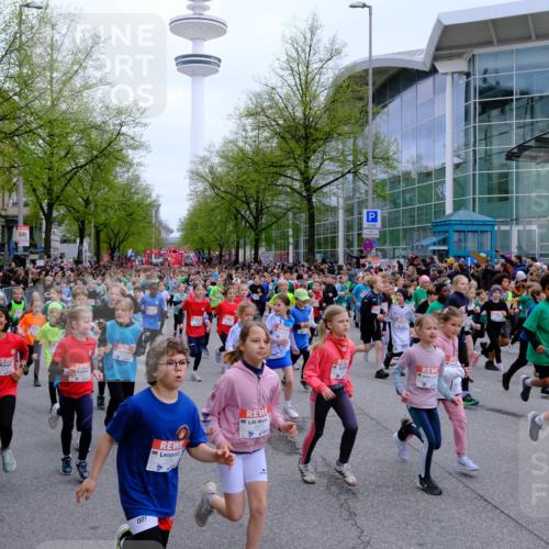 25.04.2026 - Das Zehntel Tim E. http://msf.ph/oto/9572276 25.04.2026 10:31:28 Ziel  meine-sportfotos.de