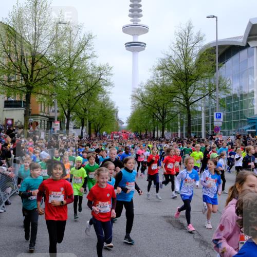 25.04.2026 - Das Zehntel Tim E. http://msf.ph/oto/9572277 25.04.2026 10:31:28 Ziel  meine-sportfotos.de