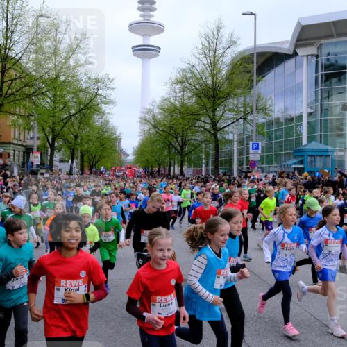25.04.2026 - Das Zehntel Tim E. http://msf.ph/oto/9572283 25.04.2026 10:31:29 Ziel  meine-sportfotos.de