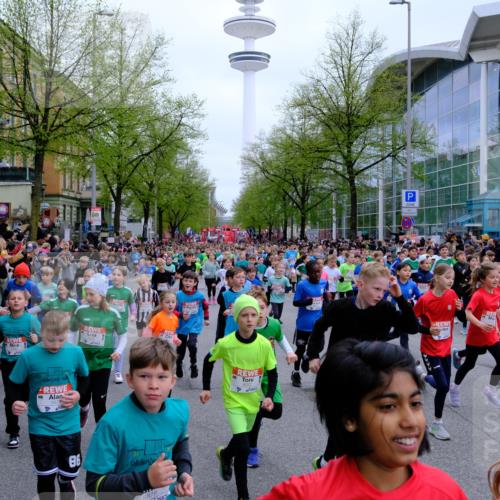 25.04.2026 - Das Zehntel Tim E. http://msf.ph/oto/9572286 25.04.2026 10:31:30 Ziel  meine-sportfotos.de