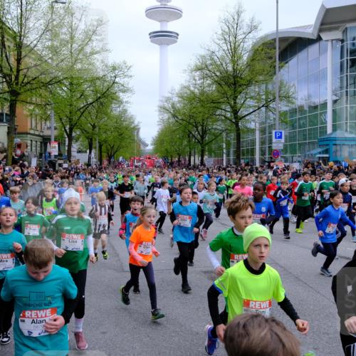 25.04.2026 - Das Zehntel Tim E. http://msf.ph/oto/9572291 25.04.2026 10:31:30 Ziel  meine-sportfotos.de