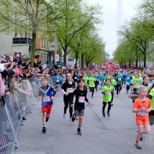 25.04.2026 - Das Zehntel Tim E. http://msf.ph/oto/9572297 25.04.2026 10:31:34 Ziel  meine-sportfotos.de