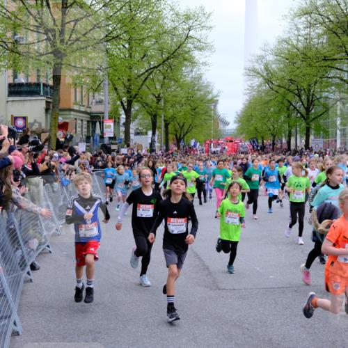 25.04.2026 - Das Zehntel Tim E. http://msf.ph/oto/9572299 25.04.2026 10:31:34 Ziel  meine-sportfotos.de