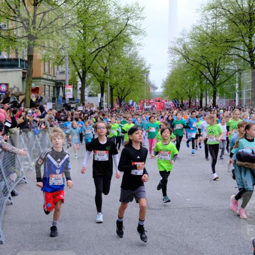 25.04.2026 - Das Zehntel Tim E. http://msf.ph/oto/9572301 25.04.2026 10:31:34 Ziel  meine-sportfotos.de