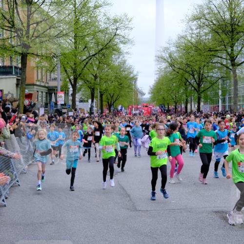 25.04.2026 - Das Zehntel Tim E. http://msf.ph/oto/9572312 25.04.2026 10:31:36 Ziel  meine-sportfotos.de