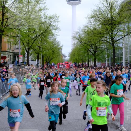 25.04.2026 - Das Zehntel Tim E. http://msf.ph/oto/9572319 25.04.2026 10:31:37 Ziel  meine-sportfotos.de