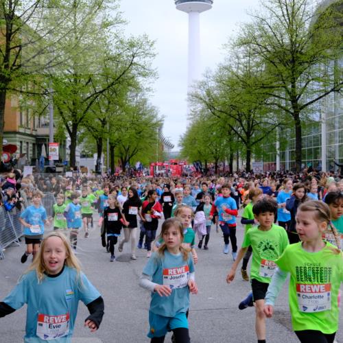 25.04.2026 - Das Zehntel Tim E. http://msf.ph/oto/9572321 25.04.2026 10:31:38 Ziel  meine-sportfotos.de