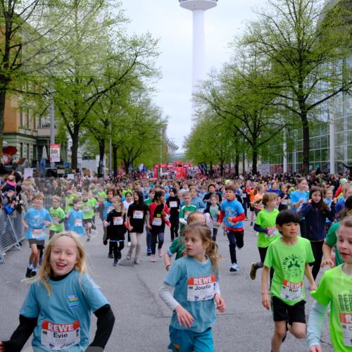 25.04.2026 - Das Zehntel Tim E. http://msf.ph/oto/9572322 25.04.2026 10:31:38 Ziel  meine-sportfotos.de
