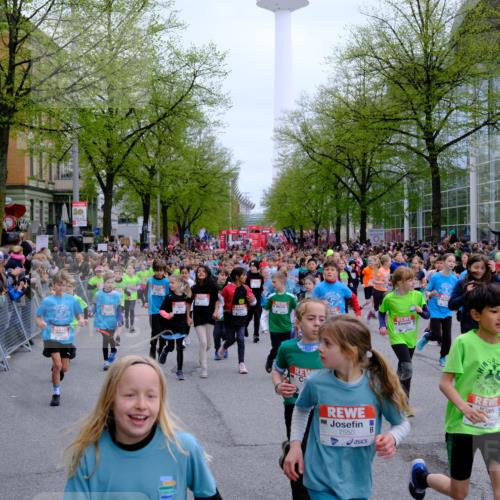 25.04.2026 - Das Zehntel Tim E. http://msf.ph/oto/9572324 25.04.2026 10:31:38 Ziel  meine-sportfotos.de